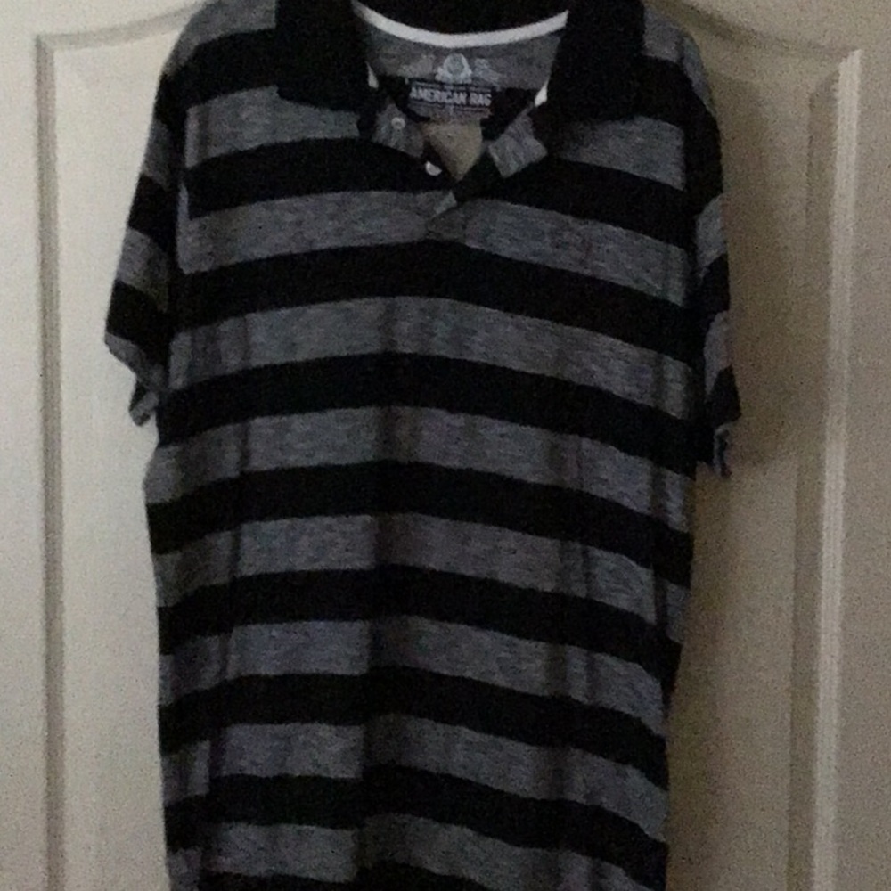NWT AMERICAN RAG MENS POLO, BLK/GREY, SIZE XL